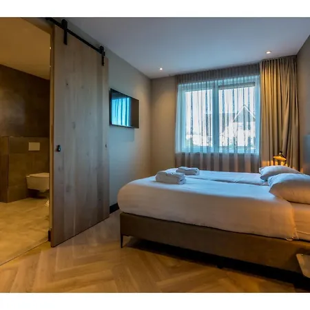 Modern 8 Person In Texel Vakantiehuis